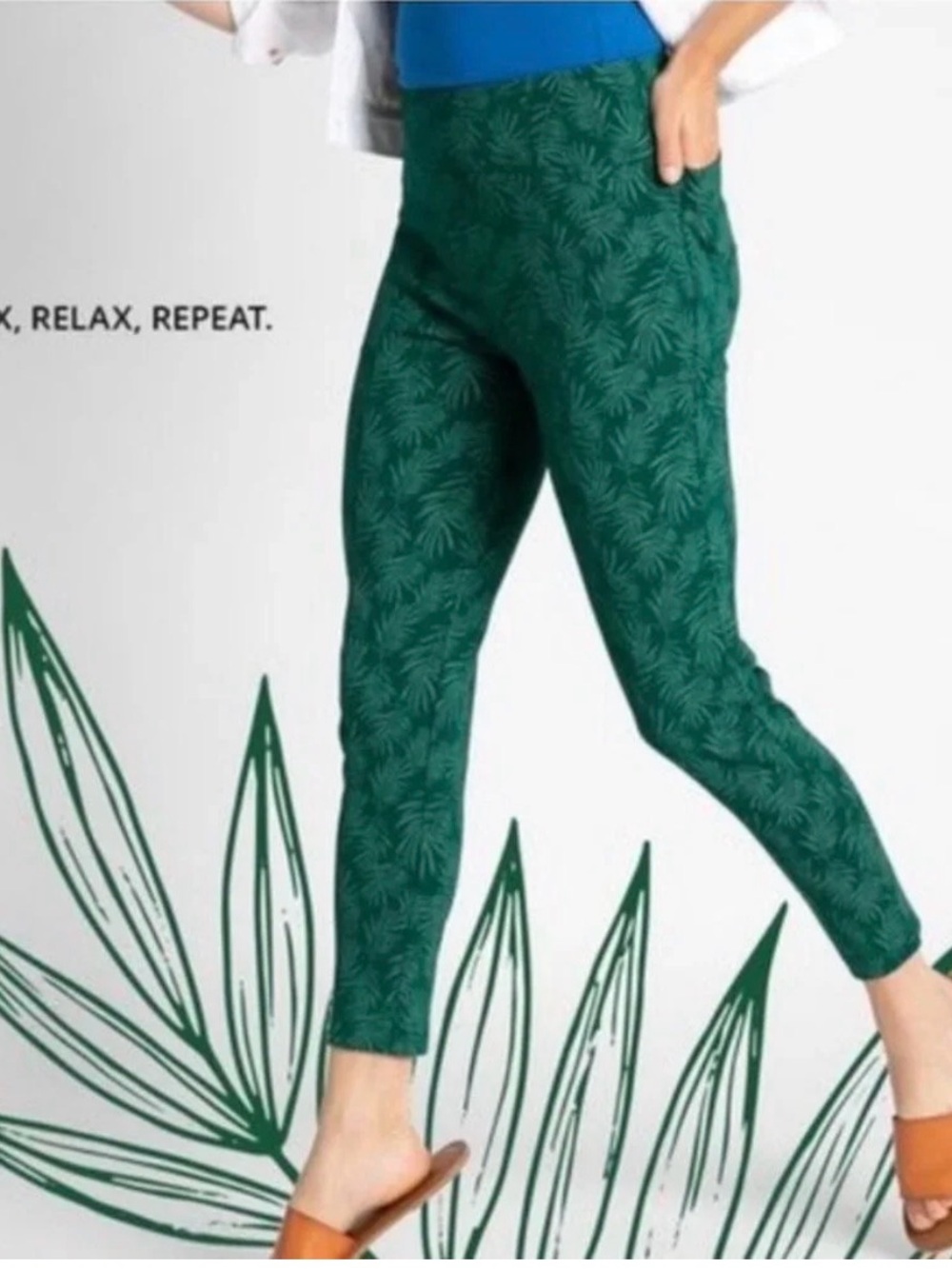Betabrand Green Leaf-Print Chinos waist 15 rise 11 inseam 29